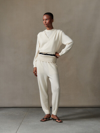 HANDVAERK - © NHU WORK