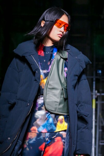 LI-NING - © NHU WORK